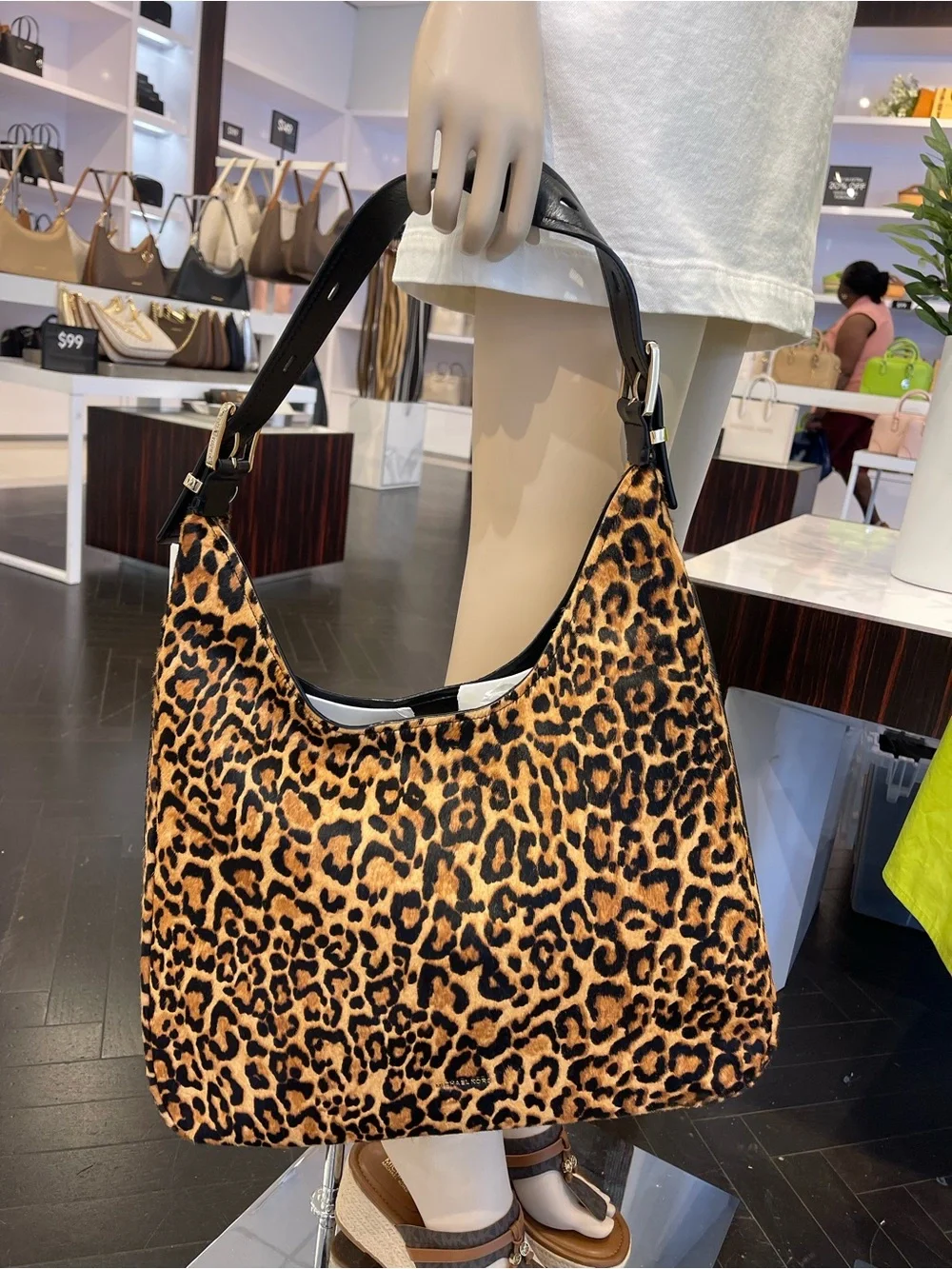 Michael Kors Nolita Large Leopard Print Calf Hair Hobo Shoulder Bag
NWT - Picture 16 of 16